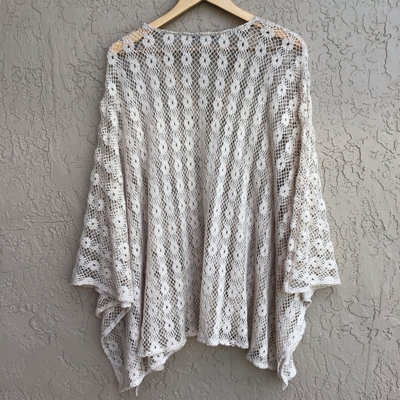 Ariella Boho Crochet Poncho NEW - Picture 3 of 5